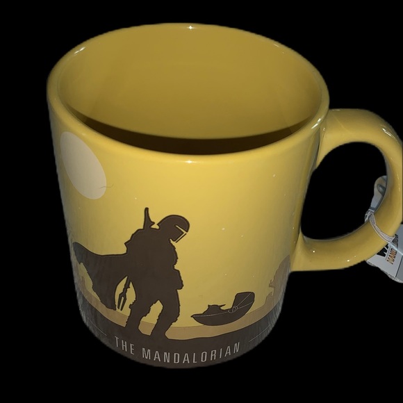 STAR WARS MANDALORIAN 20 OZ MUG NWT Novelty Gifts Collectibles - Picture 4 of 4
